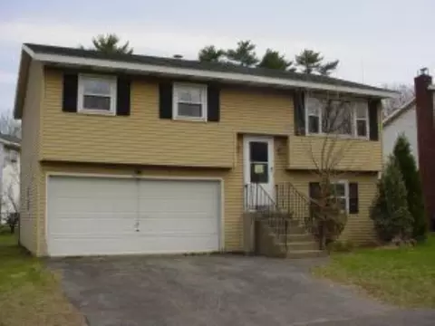 2879 Olean St, Schenectady, NY 12306 photo 1
