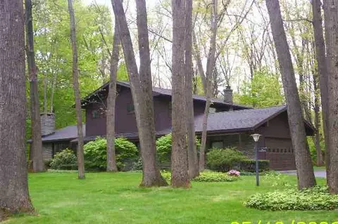 20 Sutherland Dr, Glenville, NY 12302 photo 2