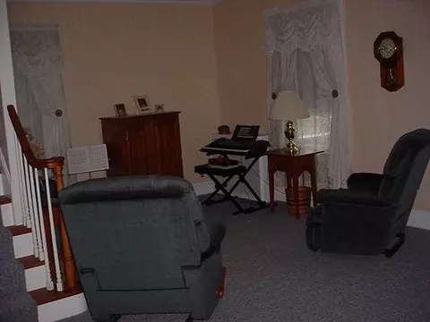 1141 Phoenix Ave, Schenectady, NY 12308 photo 3