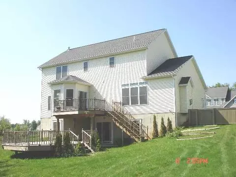 20 Hasgate Dr, Delmar, NY 12054 photo 2