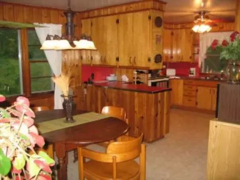29 Upper Parker Rd, Selkirk, NY 12158 photo 4
