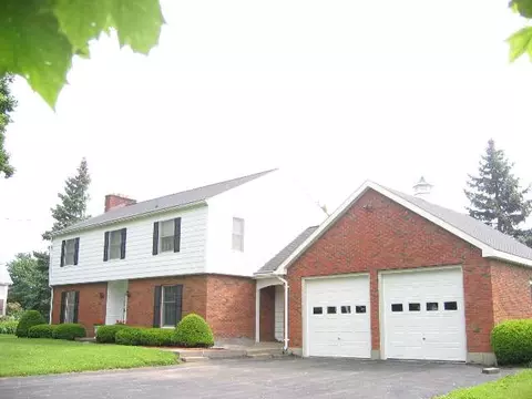 81 Devitt Rd, Halfmoon, NY 12188 photo 1