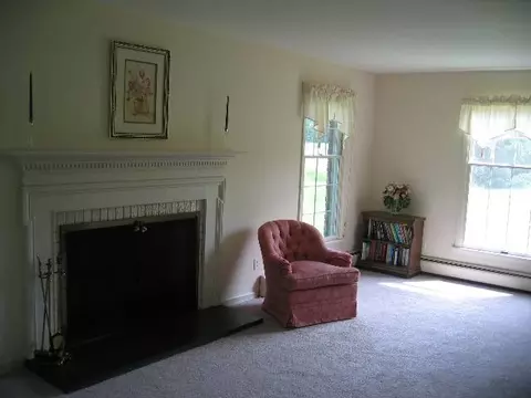 81 Devitt Rd, Halfmoon, NY 12188 photo 5