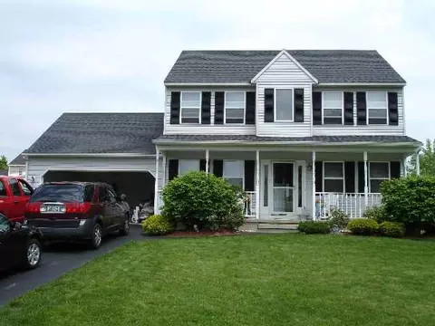 10 Trinity Pl, Selkirk, NY 12158 photo 1