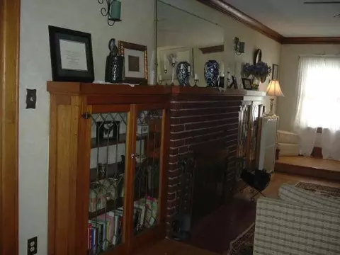 809 Decamp Ave, Schenectady, NY 12309 photo 6