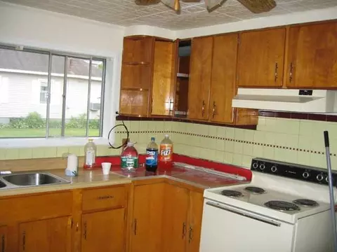 921 Harrison Ave, Schenectady, NY 12304 photo 5