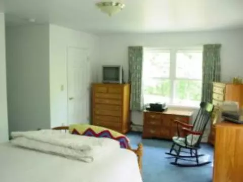 22 Beverly Dr, Albany, NY 12203 photo 6