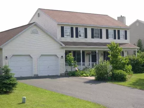 22 Harwick Dr, Glenmont, NY 12077 photo 1