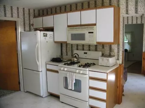 2840 Coniston Rd, Schenectady, NY 12304 photo 3