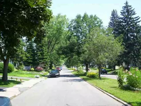 723 Hampton Ave, Schenectady, NY 12309 photo 3