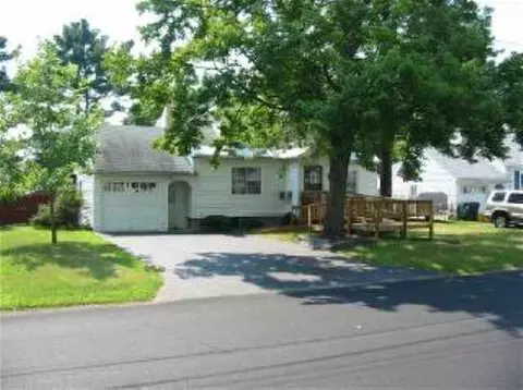 1717 Caldicott Rd, Schenectady, NY 12303 photo 1