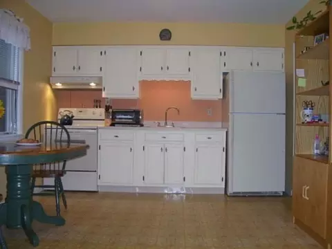 2 Adare Rd, Troy, NY 12180 photo 7