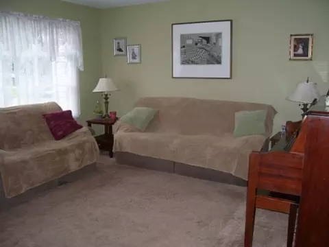 2 Adare Rd, Troy, NY 12180 photo 6