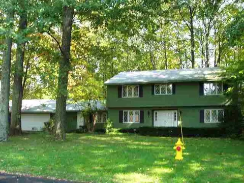 45 Pine St, Delmar, NY 12054 photo 2