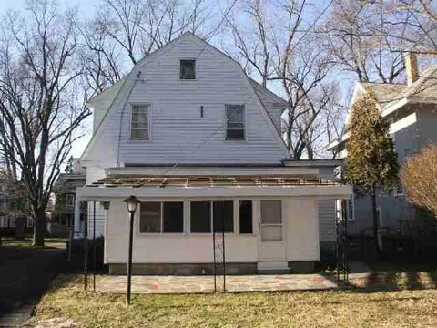830 Wright Ave, Schenectady, NY 12309 photo 8