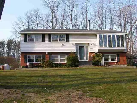3149 Old State Rd, Schenectady, NY 12303 photo 2