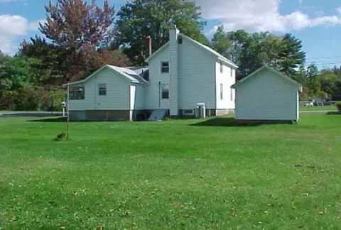369 W Maple St, Corinth, NY 12822 photo 4