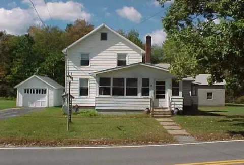 369 W Maple St, Corinth, NY 12822 photo 2