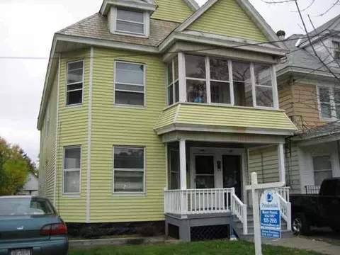 605 Mcclellan St, Schenectady, NY 12304 photo 2