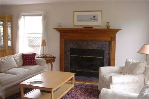 10 Cayuga Ct, Slingerlands, NY 12159 photo 5