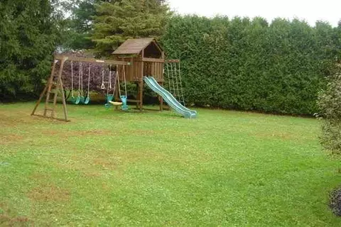 10 Cayuga Ct, Slingerlands, NY 12159 photo 9