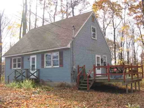 39 Jacob Dr, Delmar, NY 12054 photo 1