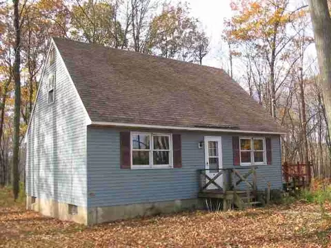 39 Jacob Dr, Delmar, NY 12054 photo 2