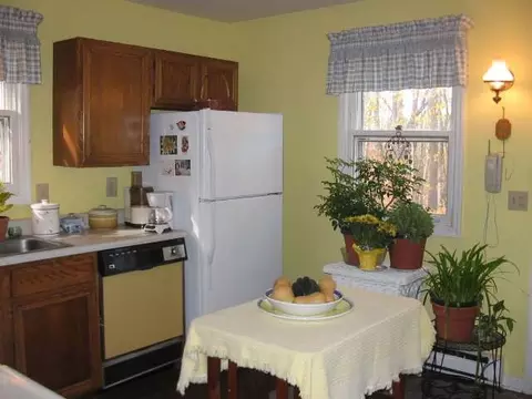 39 Jacob Dr, Delmar, NY 12054 photo 8