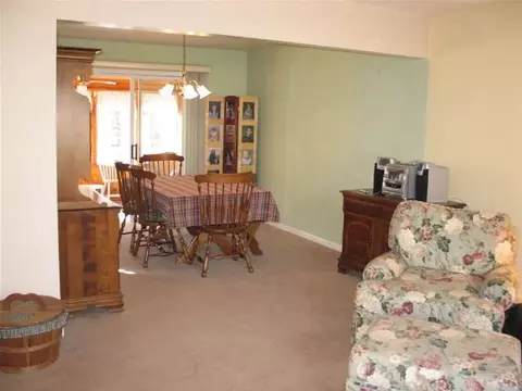 40 Fredericks Rd, Glenville, NY 12302 photo 6