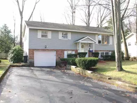 40 Fredericks Rd, Glenville, NY 12302 photo 1