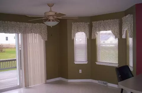 21 Breckenridge Dr, Johnstown, NY 12095 photo 3