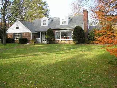 5 Clarkson Rd, Delmar, NY 12054 photo 1