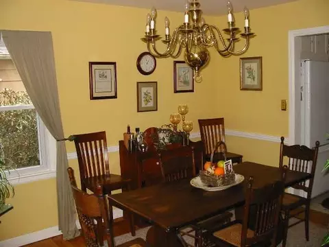 111 Winne Rd, Delmar, NY 12054 photo 3