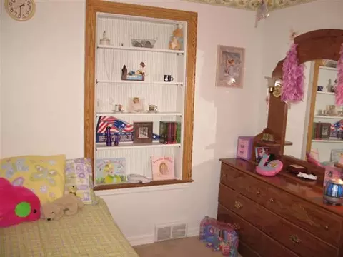 300 Nimitz Rd, Schenectady, NY 12304 photo 9