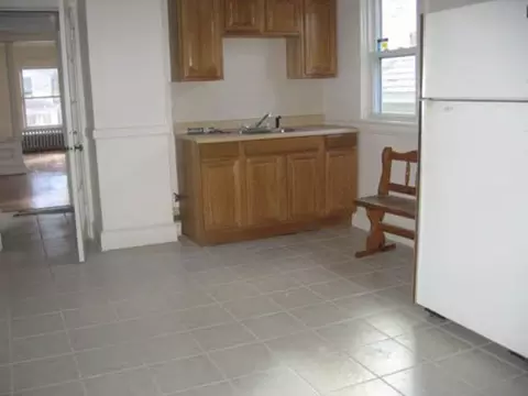 305 Division St, Schenectady, NY 12304 photo 6