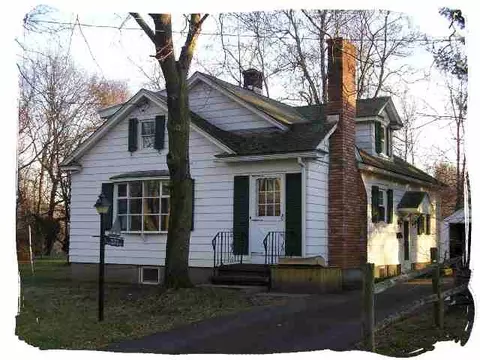 8 Albright Pl, Delmar, NY 12054 photo 1