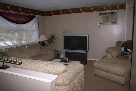 203 Dewitt Ave, Schenectady, NY 12304 photo 4