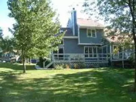 9 Brigantine Dr, Waterford, NY 12188 photo 4