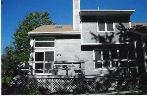9 Brigantine Dr, Waterford, NY 12188 photo 2