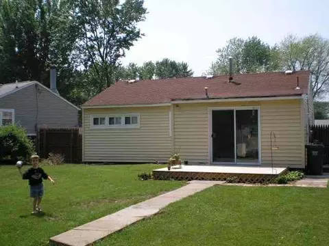 9 Jones Dr, Niskayuna, NY 12309 photo 2