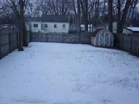 357 Manchester Rd, Schenectady, NY 12304 photo 2