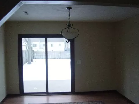 357 Manchester Rd, Schenectady, NY 12304 photo 6