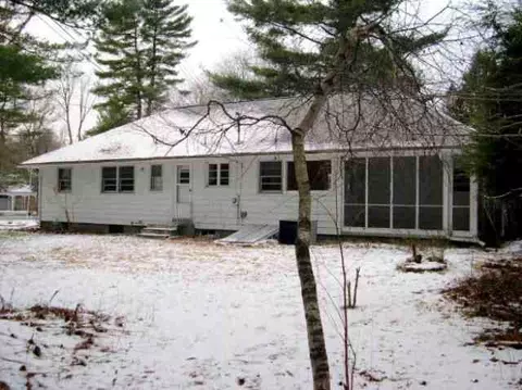 4 Bartlett Ln, Delmar, NY 12054 photo 2