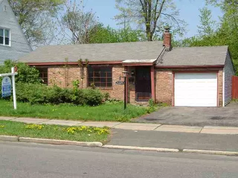 1131 Mcclellan St, Schenectady, NY 12304 photo 2