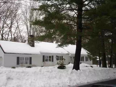 1 Concord Rd, Glenmont, NY 12077 photo 1