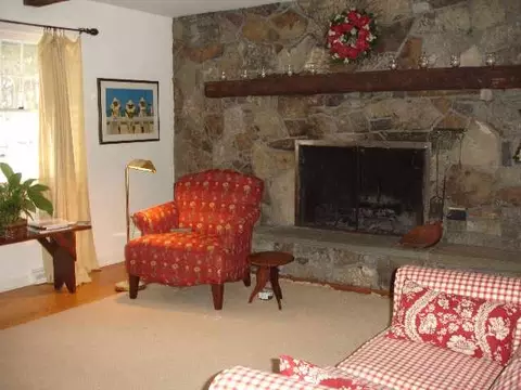 1 Concord Rd, Glenmont, NY 12077 photo 3