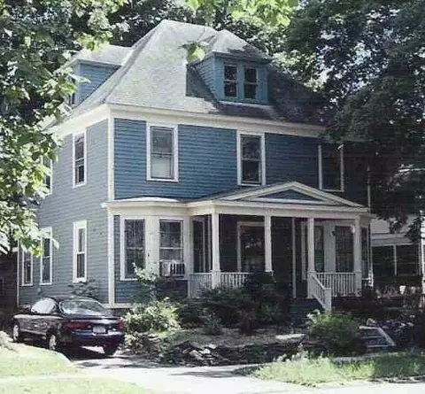 1032 Phoenix Ave, Schenectady, NY 12308 photo 2