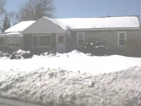 967 Peter Rd, Schenectady, NY 12303 photo 2