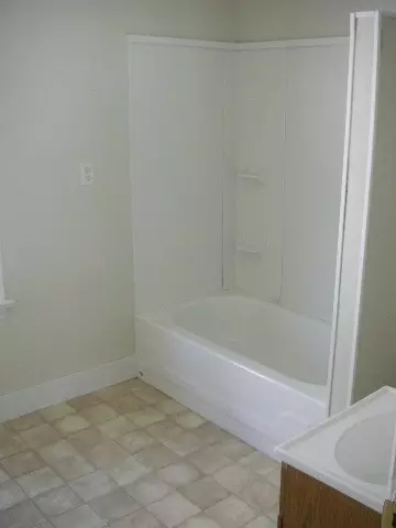 1029 Davis Ter, Schenectady, NY 12303 photo 4
