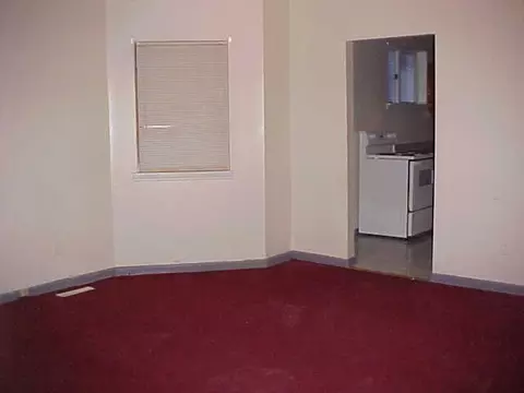 405 Summit Ave, Schenectady, NY 12307 photo 3